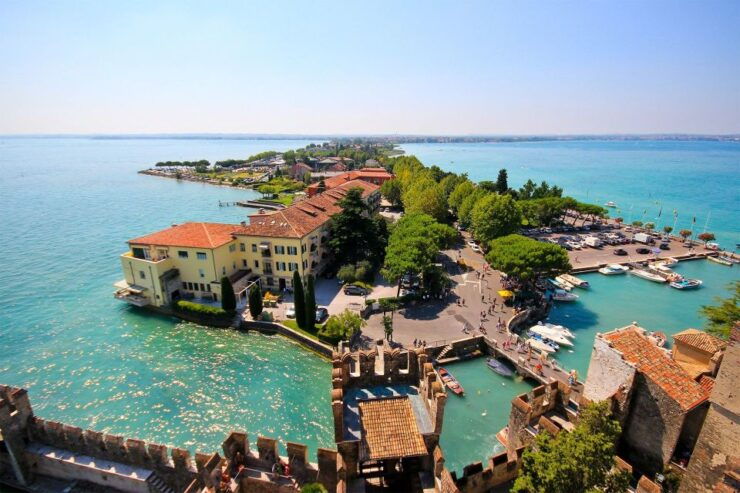 Sirmione: Walking and Speedboat Tour - Tour Highlights