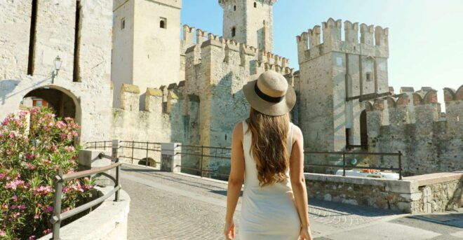 Sirmione: Walking and Speedboat Tour - The Sum Up