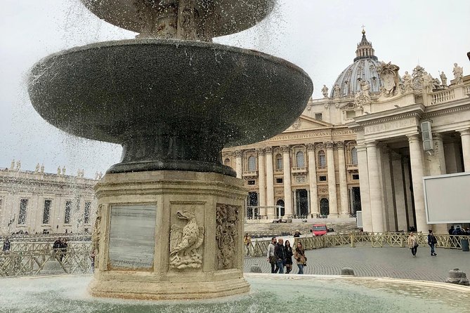 Sistine Chapel Express and St Peter Basilica - Skip-the-Line Access to Sistine Chapel