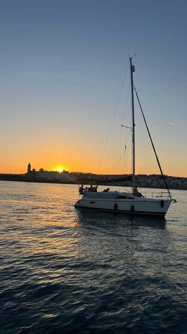 Sitges Sunset: Guided Tour by Sailboat along the Sitges Coast. - A Closer Look at the Sitges Sunset Sailboat Tour