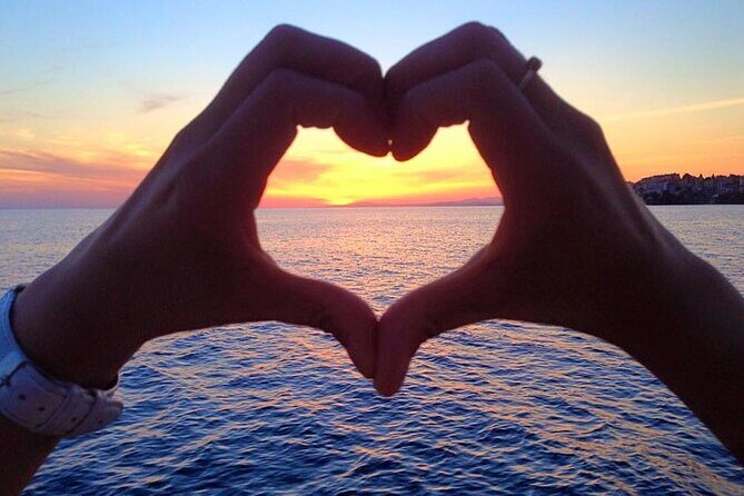 Sithonia: Catamaran Day Cruise  Explore Hidden Gems! - Why Should You Book This Tour?