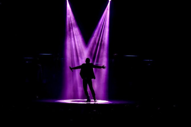 SIX Show in Branson - The Sum Up