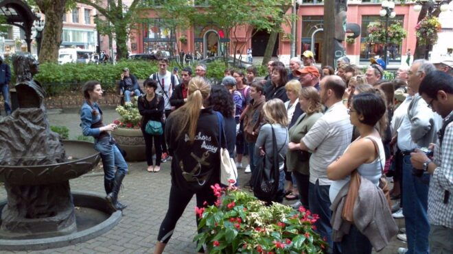 Six Women-A Historical Walking Tour - Tour Logistics