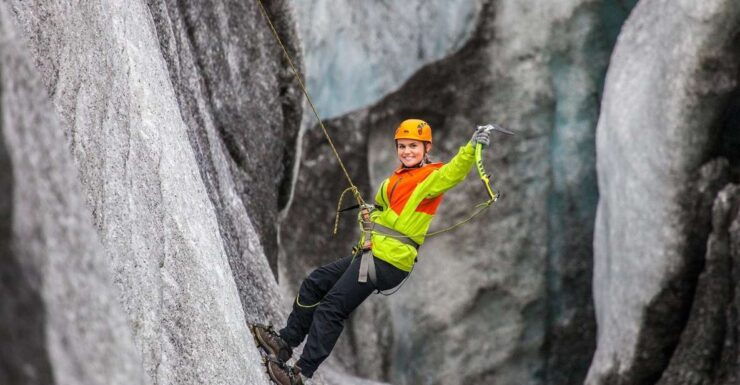 Skaftafell: Glacier Hike and Ice Climbing Guided Experience - Experience Highlights
