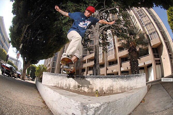 Skateboard Tour of Iconic Skate Spots & Skateparks - Good To Know