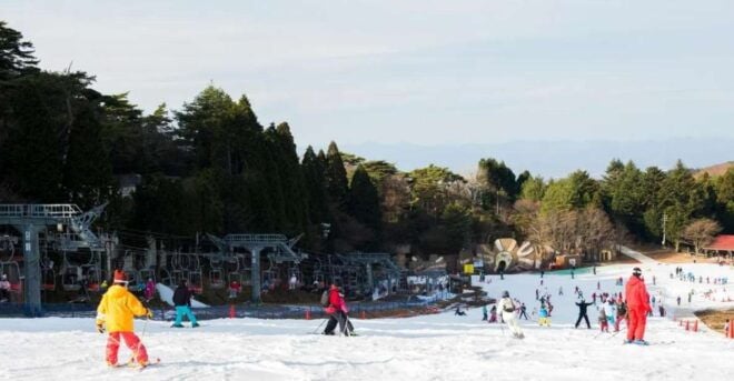 Ski Day Tour From Osaka: Mt. Rokko Snow Park & Arima Onsen - Arima Onsen Experience