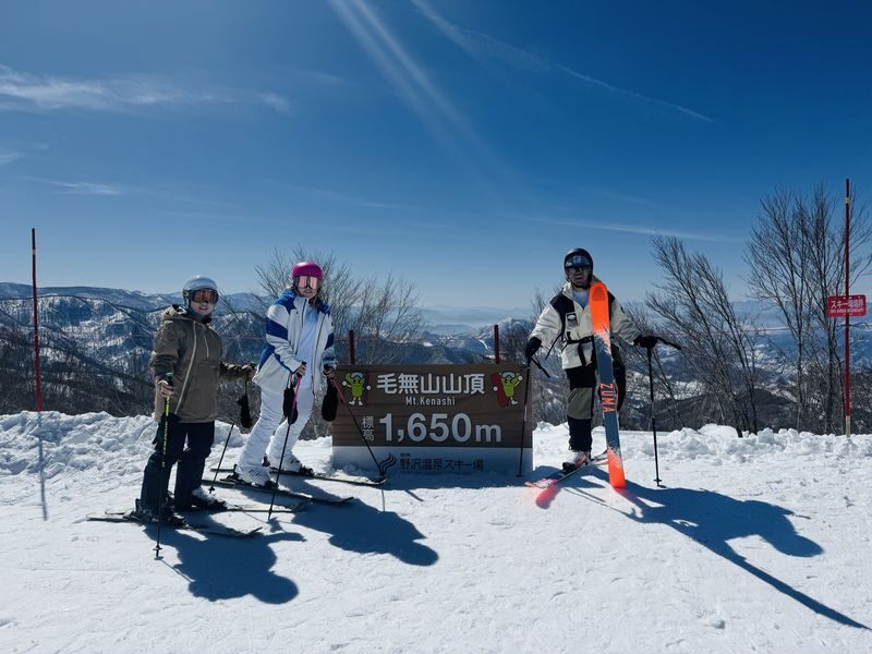 Ski Lessons in Nozawa Onsen - First turns on Nozawa Onsen’s slopes
