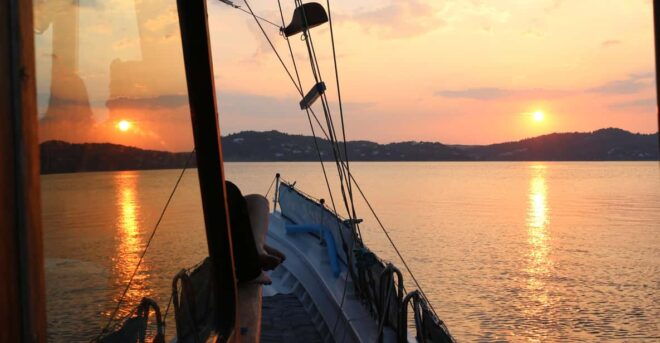 Skiathos: Boat Cruise With Dinner & Sunset Viewing - Meeting Point Details