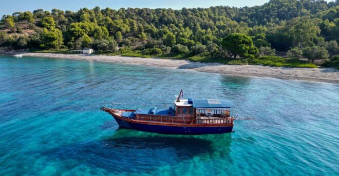 Skiathos: Traditional Boat Cruise With Swim Stops & Lunch - Customer Feedback and Ratings