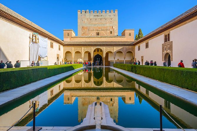 Skip the Line: Alhambra Palace and Generalife Gardens Private Guided Tour - End Point and Logistics