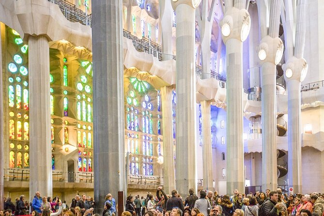 Skip the Line: Barcelona Sagrada Familia Tour Mit Deutschsprachigem Guide - Common Questions