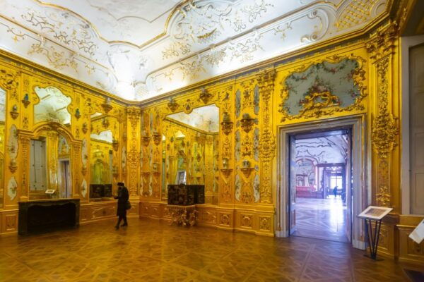 Skip-The-Line Belvedere Palace Private Tour With Transfers - The Sum Up