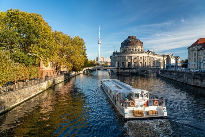 Skip-the-line Boat Cruise and Berlin's Old Town Guided Tour - Reviews