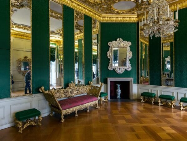 Skip-the-line Charlottenburg Palace and Gardens Private Tour - Tips for Your Tour