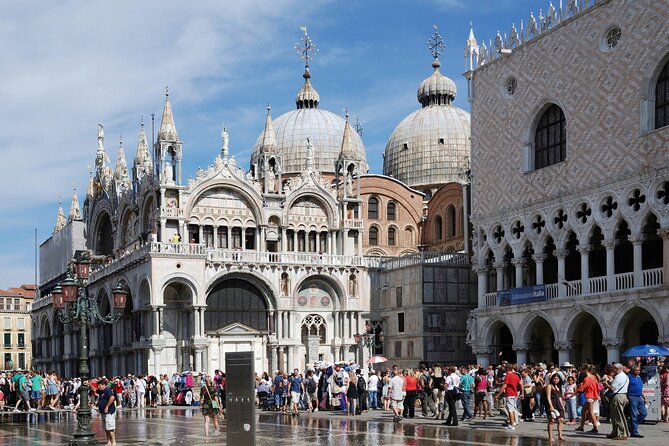 Skip-the-Line: Doges Palace & St. Marks Basilica Fully Guided Tour - Praise for the Tour Guides Skills