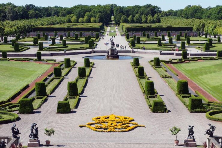 Skip-the-line Drottningholm Palace Stockholm Tour by Ferry - Tour Experience