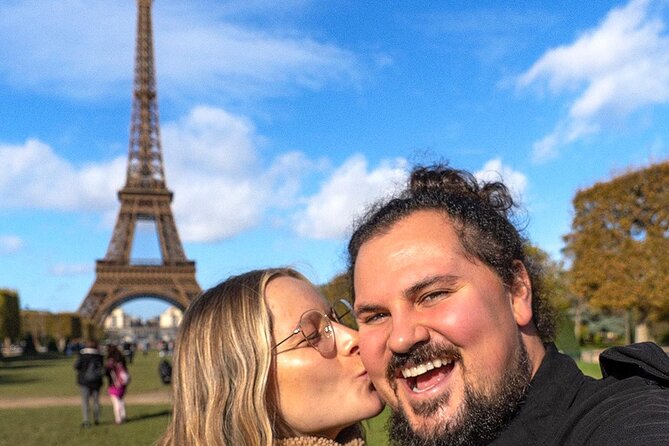 Skip the Line Eiffel Tower Summit Lift Top Floor Audio Guide Tour - Tour Details