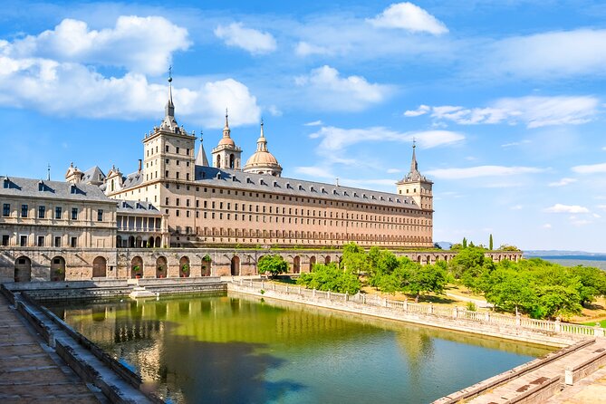 Skip-The-Line Entrance to the Escorial Monastery - Maximum Travelers per Tour