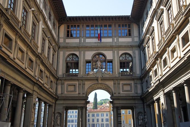 Skip the Line: Florence Uffizi Gallery Monolingual Small Group Tour - Overview of the Uffizi Gallery Tour