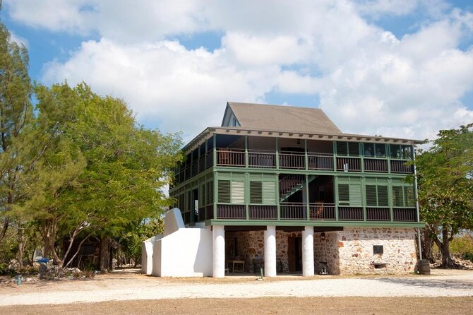 Skip the Line: Guided Tour and Rum Tasting Experience - Inclusions