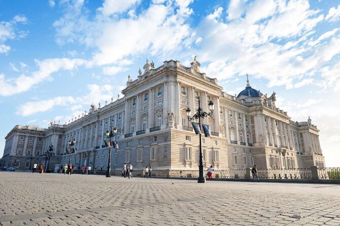 Skip the Line Guided Tour Royal Palace Madrid - Meeting and Pickup