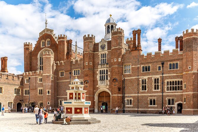 Skip-The-Line Hampton Court Palace From London by Car - Benefits of Skipping the Line