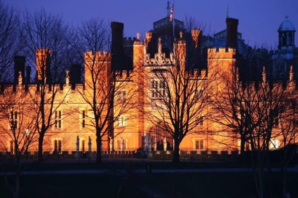 Skip-The-Line Hamptoncourtpalace Guided Day Trip From London - Recommendations