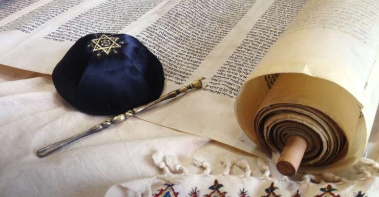 Skip-the-line Jewish Museum and Synagogues Private Tour - Tour Highlights