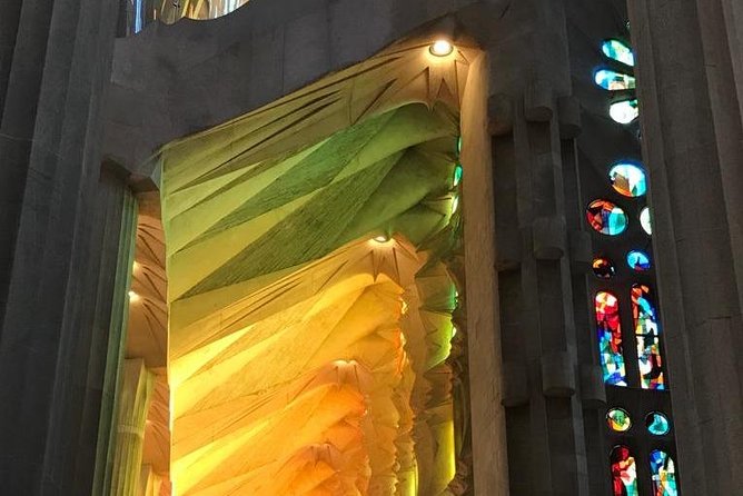 Skip The Line : La Sagrada Familia Guided Tour - Overview of the Tour