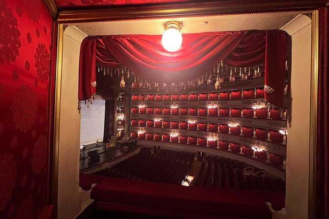 Skip the Line La Scala Guided Tour Experience - Background