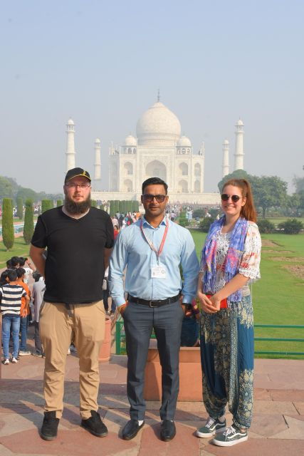 Skip the Line: Live Guided Agra Tour - Tickets Includes - Languages Offered
