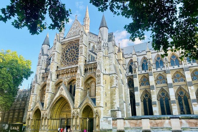 Skip-the-line London Westminster Abbey and City of Westminster Kid-Friendly Tour - Tour Overview and Features