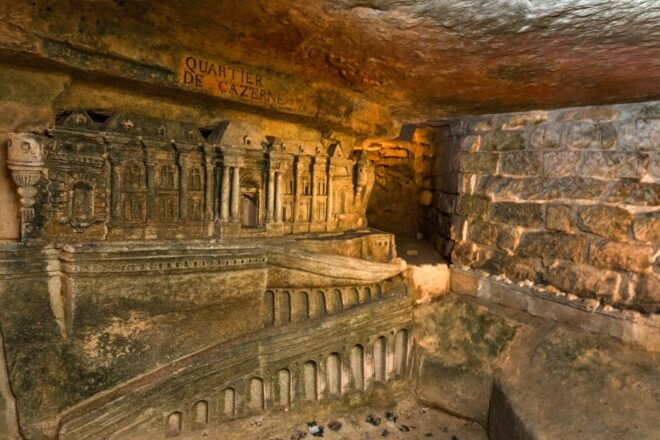 Skip-The-Line: Paris Catacombs Guided Tour With VIP Access - Expert Tour Guides and Their Knowledge