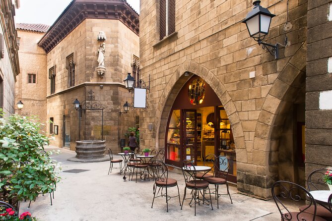 Skip-the-line Poble Espanyol Barcelona Spanish Village Tour - Cancellation Policy