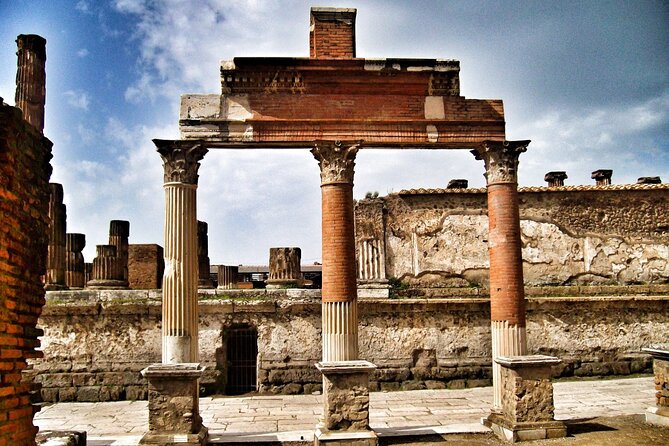 Skip the Line Pompeii Guided Tour From Sorrento - Tour Inclusions