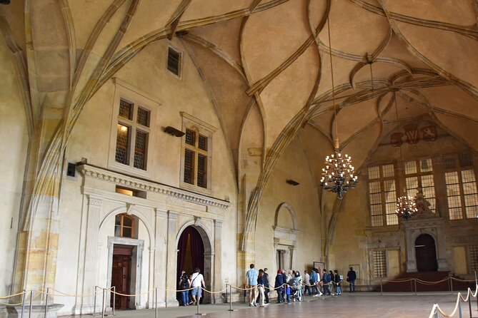 Skip the Line: Prague Castle Ticket and Introductory Overview - Recommendations for Future Visitors