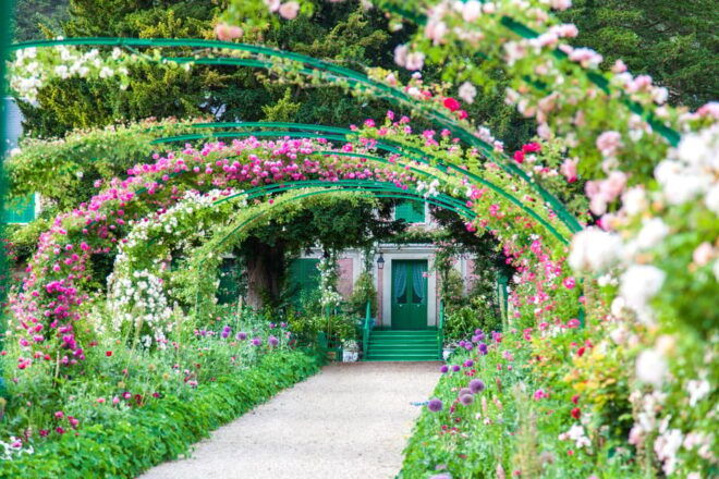 Skip the Line - Private Morning Visit Claude Monet'S Garden - The Beauty of Giverny