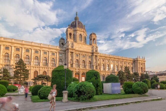 Skip-the-line Private Tour Kunsthistorisches Museum Vienna - 4-Hour Guided Tour Option