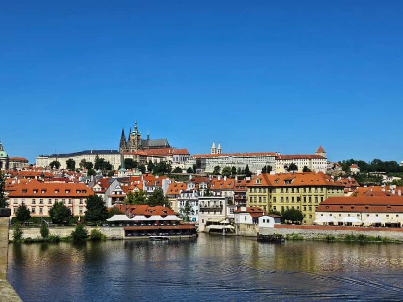 Skip-the-Line Private Tour of Prague Castle & Hidden Gems - Good To Know