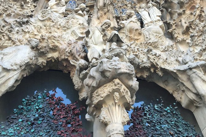 Skip The Line Sagrada Familia Small Group Tour - Directions