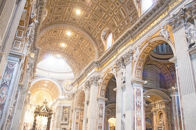 Skip-the-line Sistine Chapel St Peter Basilica & Vatican Highlights Guided Tour - Marveling at the Grandeur of St. Peters Basilica