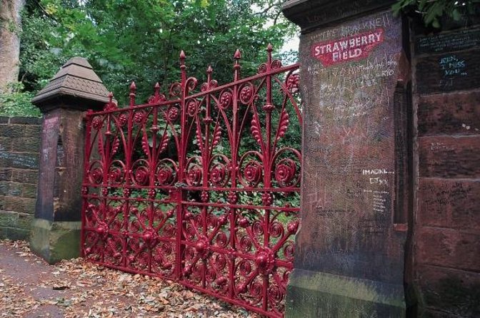 Skip the Line: Strawberry Field Visitor Experience Ticket With Media Guide - Reviews