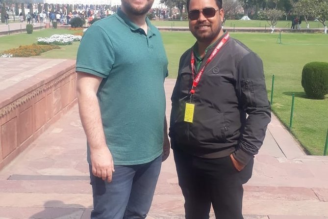Skip-The-Line Taj Mahal Entrance Ticket With Guide and Car - Directions