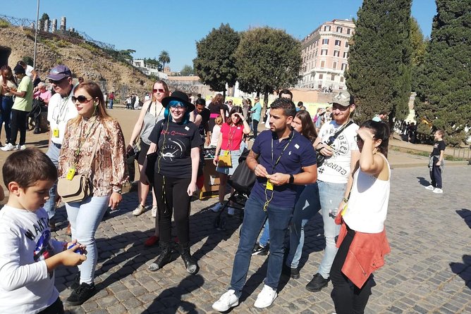 Skip The Line: Tour of Colosseum, Roman Forum & Palatine Hill - Tour Guide