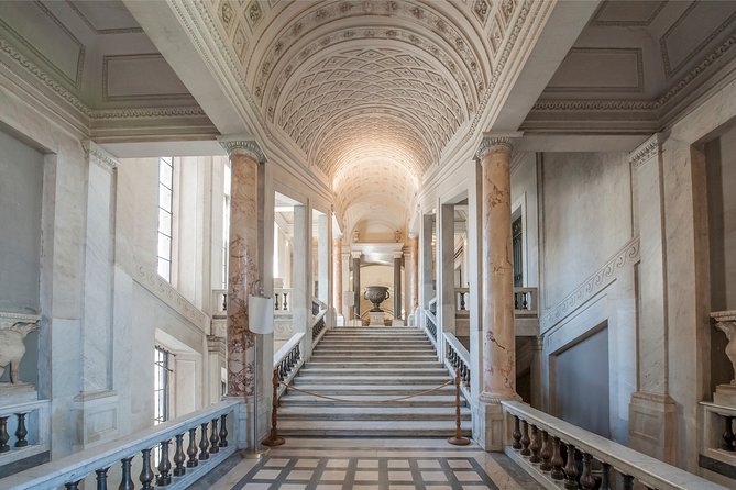 Skip the Line Vatican Guided Tour With Sistine Chapel and St. Peters Basilica - Student Discount and Pet Policy