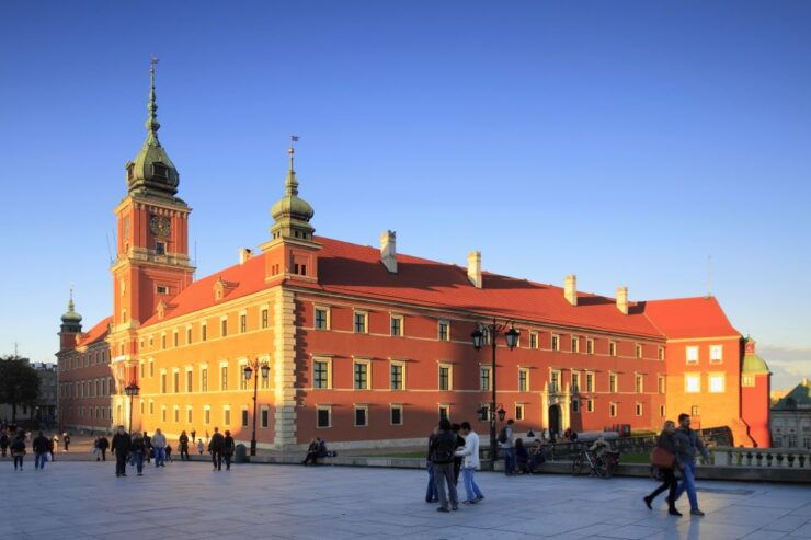 Skip-the-Line Warsaw Royal Castle Private Guided Tour - Tour Experience