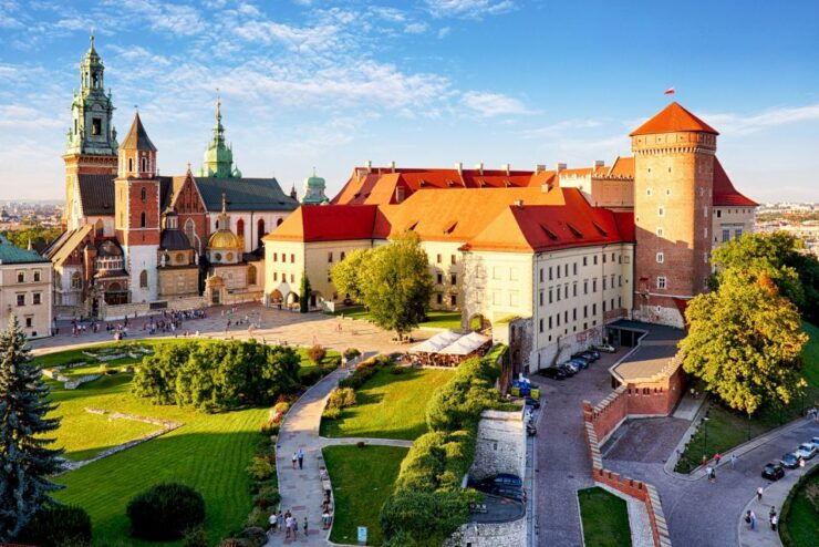 Skip the Line Wawel Castle Chambers Small Group Tour - Tour Duration and Guide