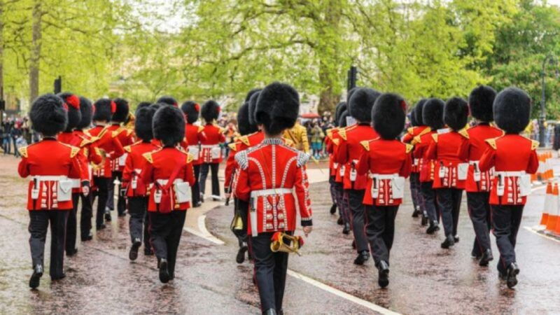 Skip the line Westminster Abbey & Guard Change Ceremonies - Ease of Access and Comfort