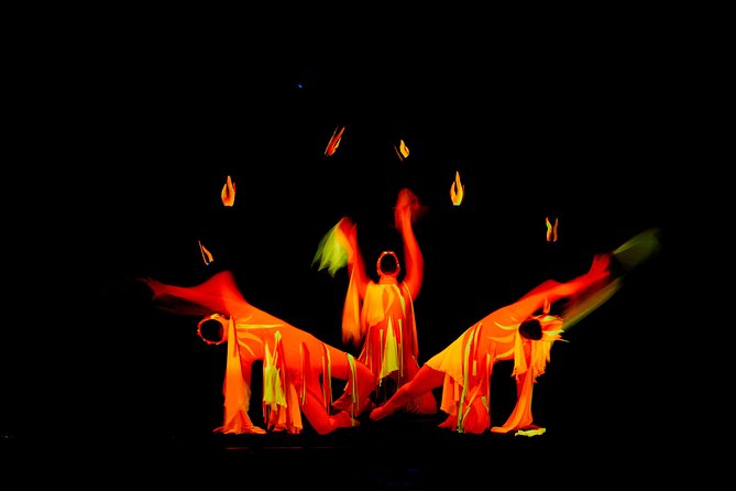 Skip the Line: WOW Show Black Light Theater in Prague Ticket - Customer Feedback