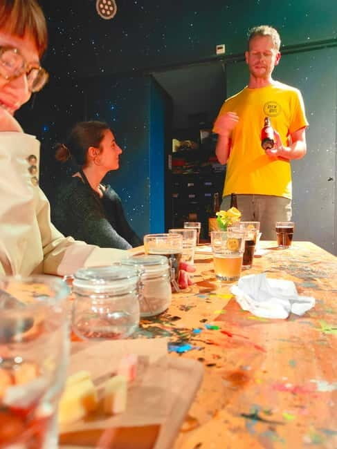 Skipping Lines & Sipping Beers: A History Tour of Amsterdam - The Complete Experience: What to Expect